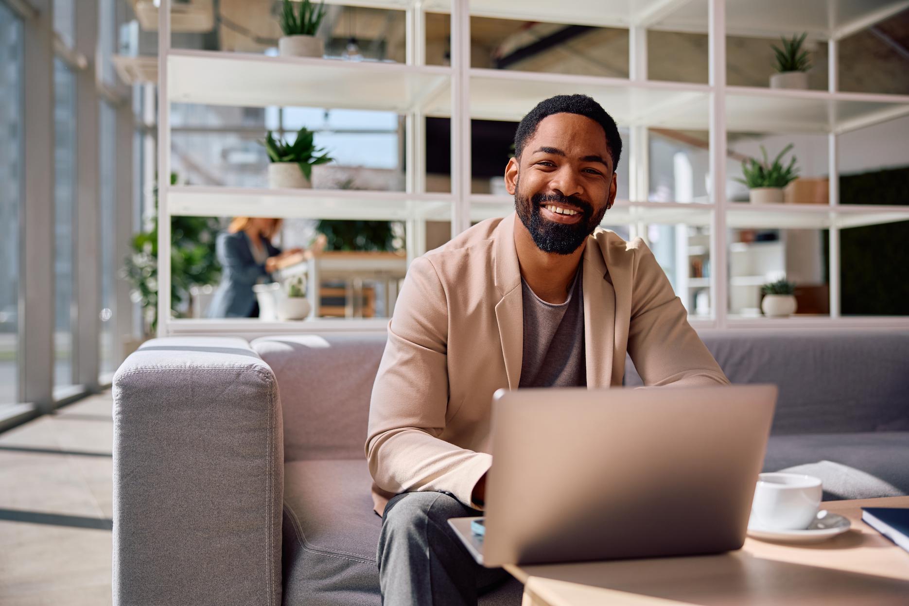 How to Start an Online Business in Dubai With a Free Zone Licence