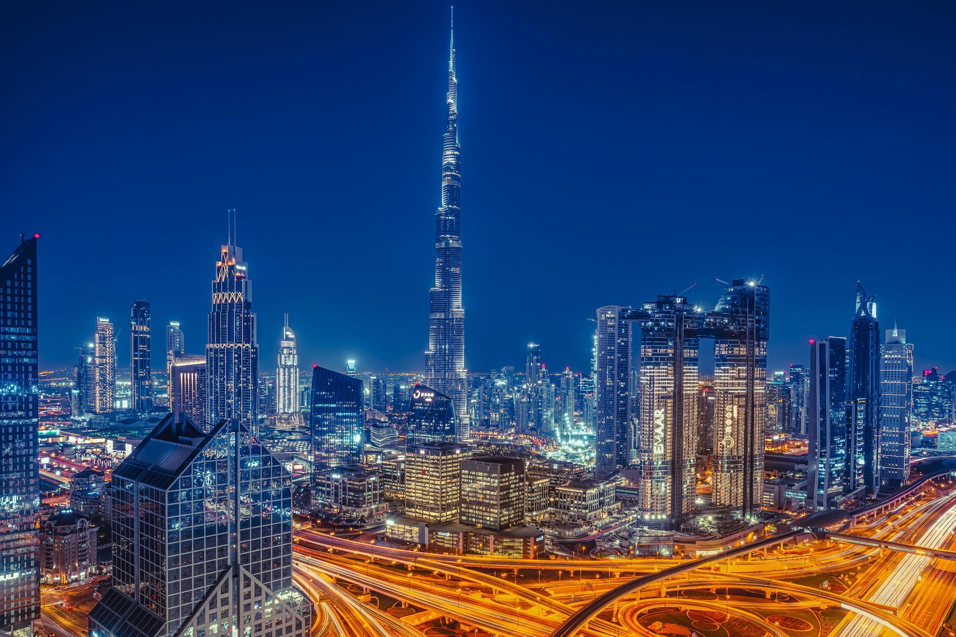 How to Start a Business in Dubai (2023)