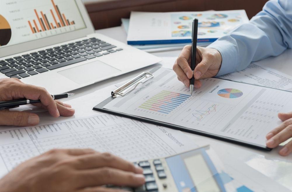 UAE E-Invoicing Rules for Free Zone Businesses: What You Need to Know Before July 2026
